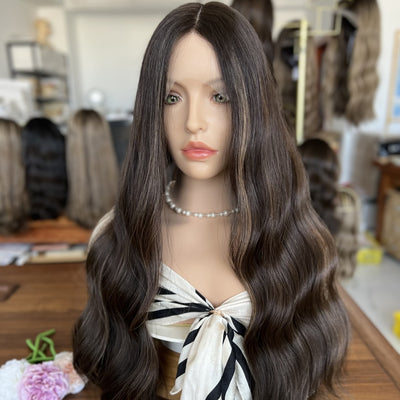 In Stock Top Lace Wigs #8/2 – Iconic Must-Have Classic Style