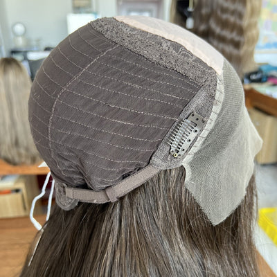 In Stock Top Lace Wigs #8/2 – Iconic Must-Have Classic Style