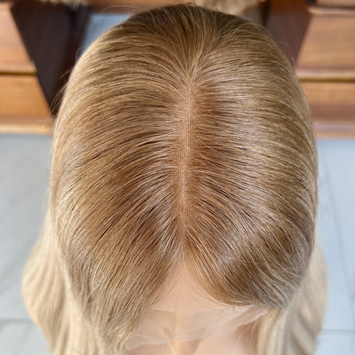 In Stock Blonde Top Lace Wig – Must-Have Style