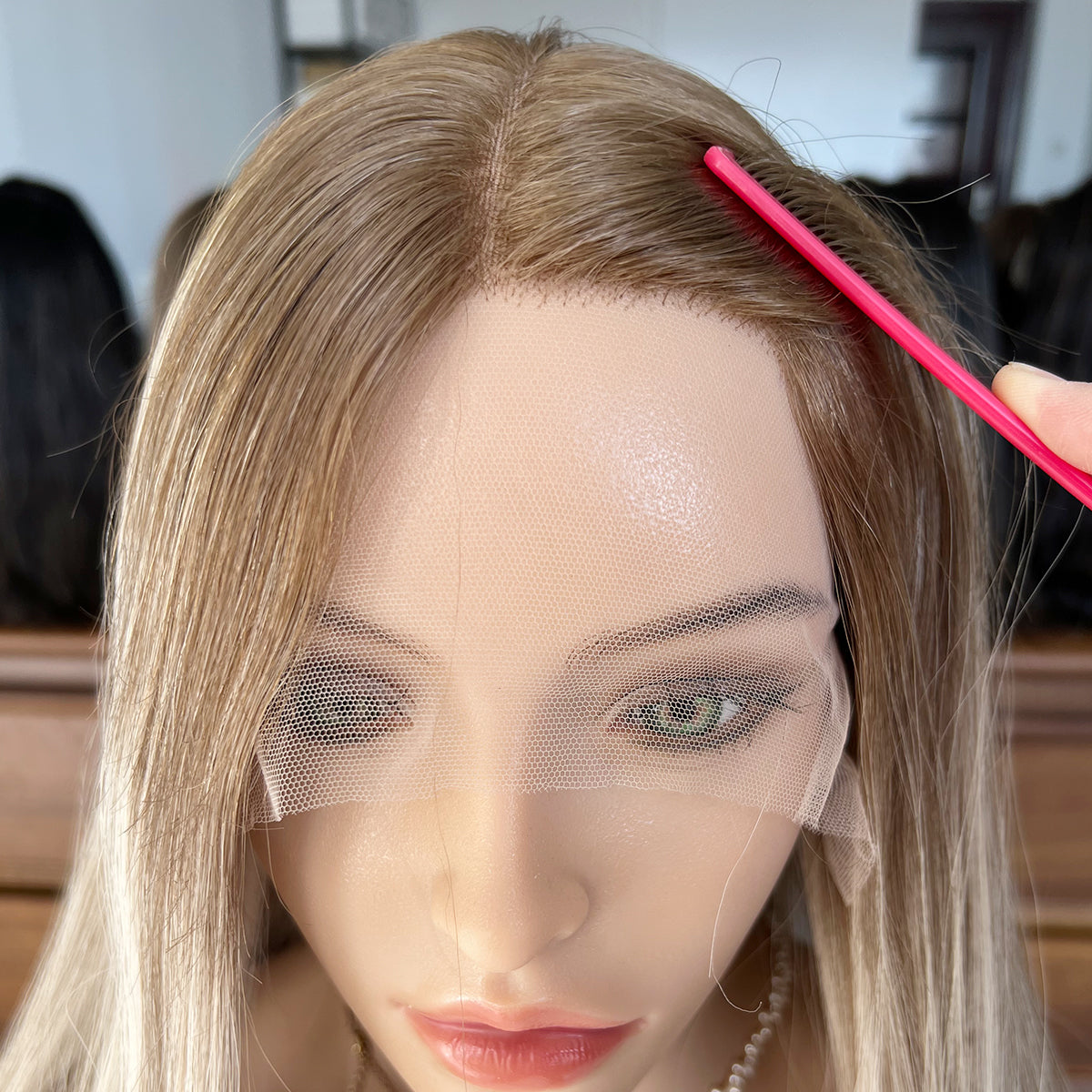 In Stock Blonde Top Lace Wig – Must-Have Style