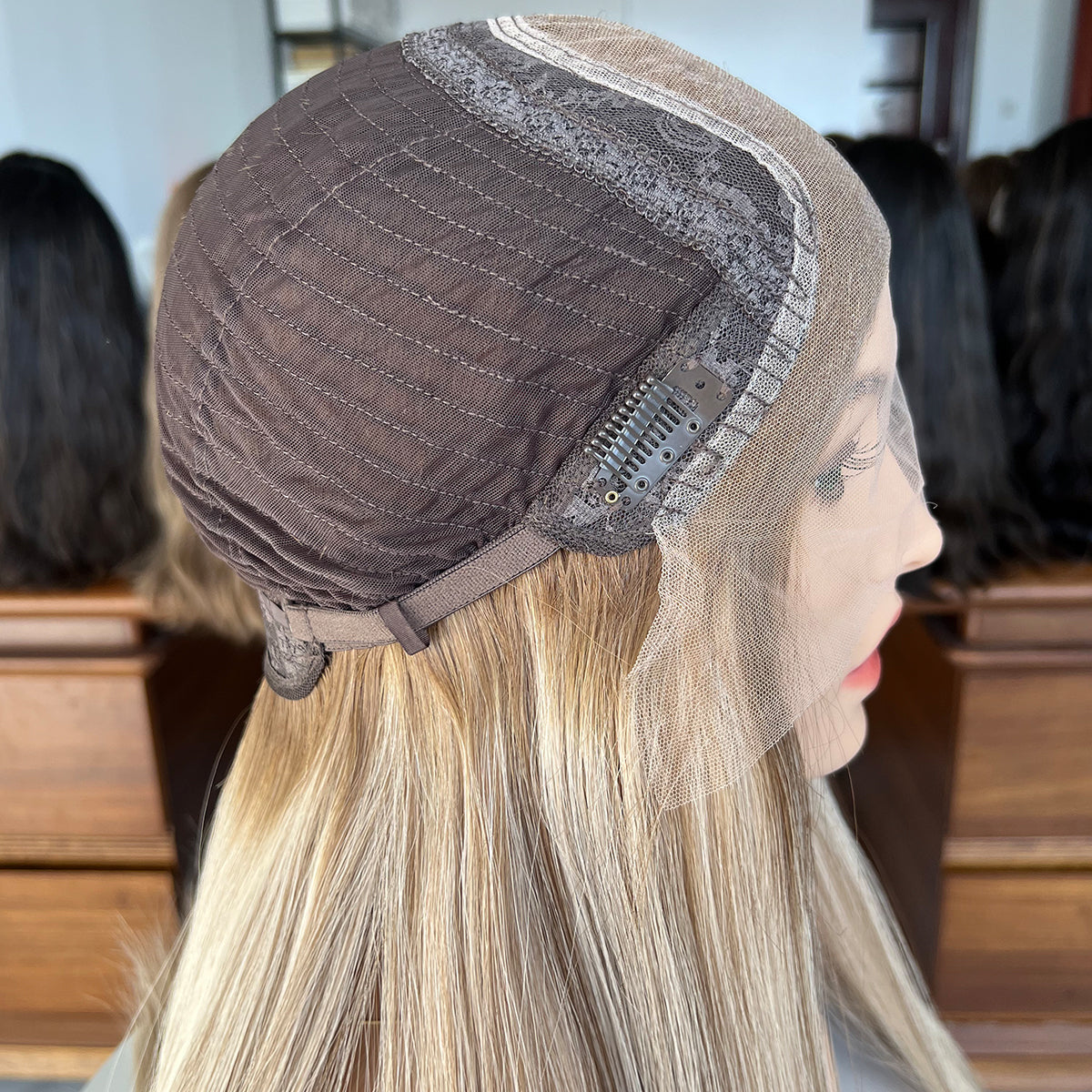 In Stock Blonde Top Lace Wig – Must-Have Style