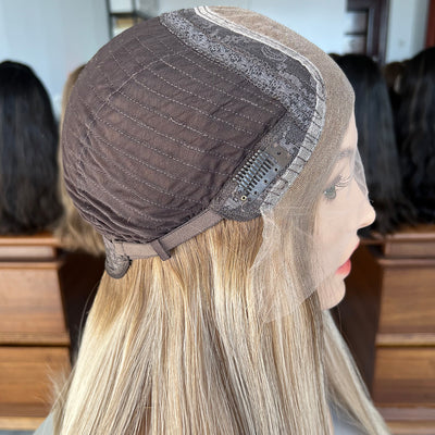 In Stock Blonde Top Lace Wig – Must-Have Style