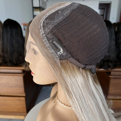 In Stock Blonde Top Lace Wig – Must-Have Style