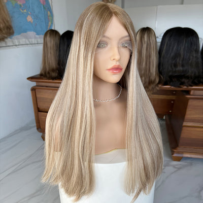 In Stock Blonde Top Lace Wig – Must-Have Style
