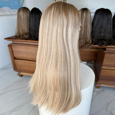 In Stock Blonde Top Lace Wig – Must-Have Style