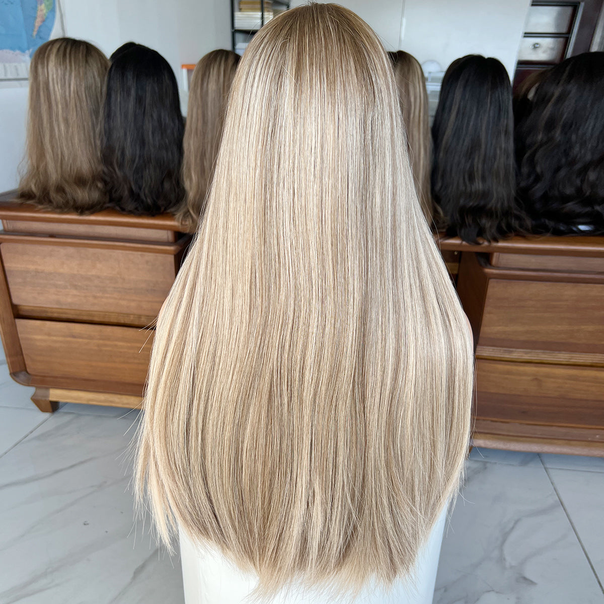 In Stock Blonde Top Lace Wig – Must-Have Style