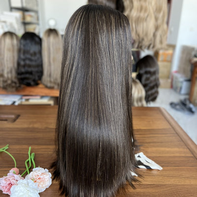 Skin Top Iconic Classic Wig – Color #1HL | Refined Wigs