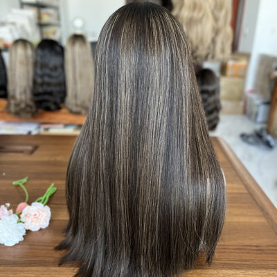 Skin Top Iconic Classic Wig – Color #1HL | Refined Wigs