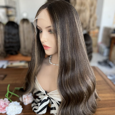 Top Lace Wig #2HL Must-Have Style – Temporary Wavy Texture