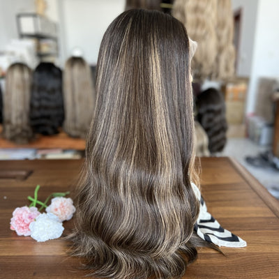 Top Lace Wig #2HL Must-Have Style – Temporary Wavy Texture