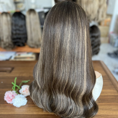 Top Lace Wig #2HL Must-Have Style – Temporary Wavy Texture
